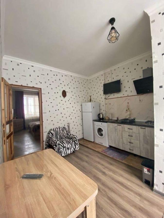 Achela'S Guesthouse ボルジョミ エクステリア 写真