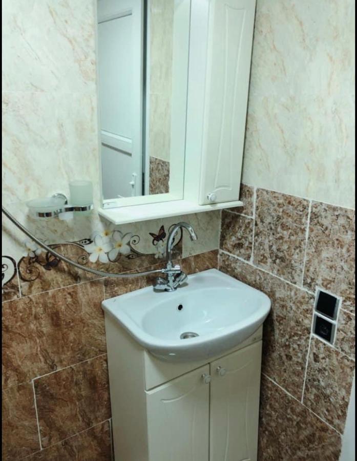 Achela'S Guesthouse ボルジョミ エクステリア 写真