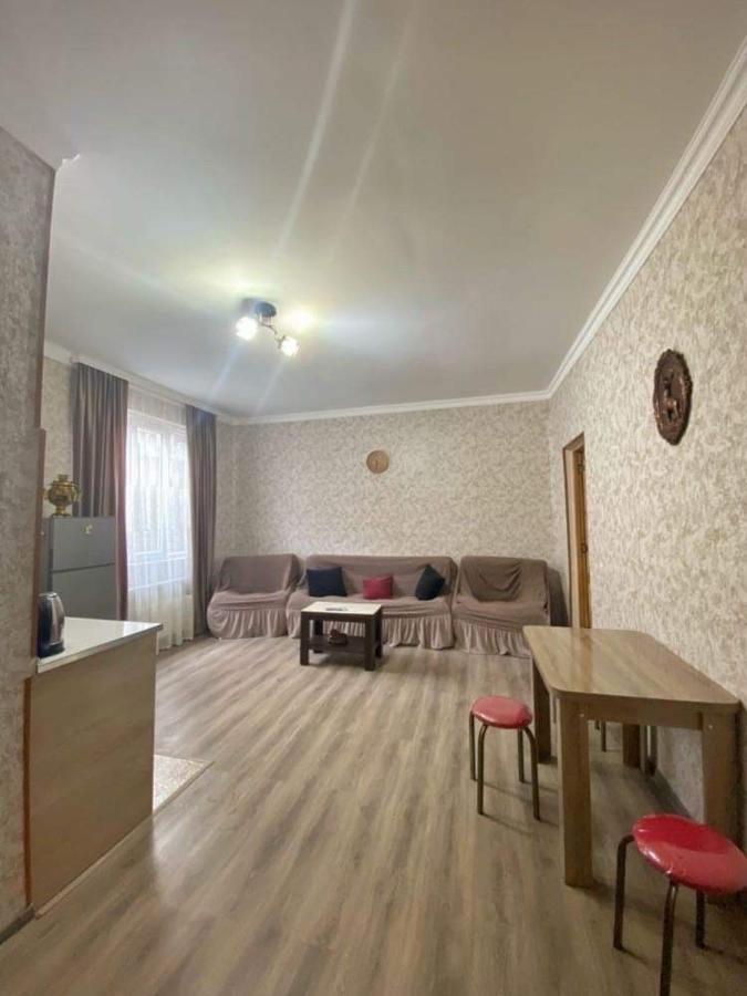 Achela'S Guesthouse ボルジョミ エクステリア 写真